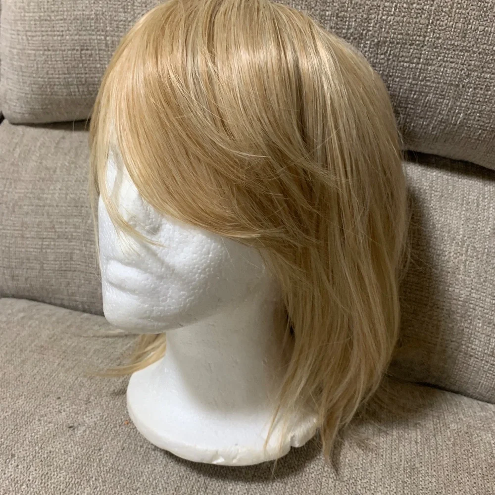 Wig - Picture 2 of 6